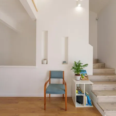 Апартаменты Elegant House In The Centre *